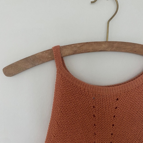 coral tank top - Picture 3 of 3